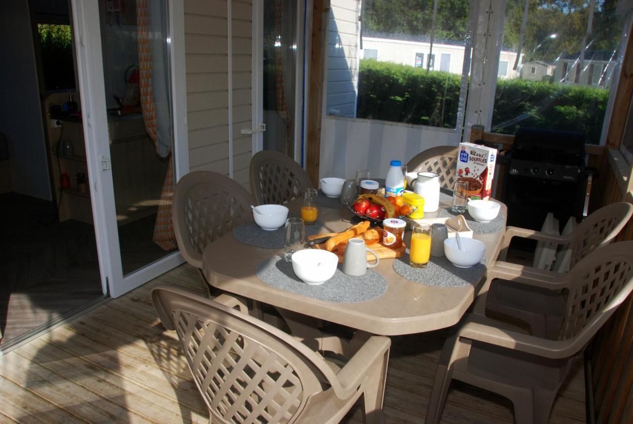 Mobilhome climatisé-2ch-terrasse chauffée-camping Les Charmettes Les Mathes Exterior foto