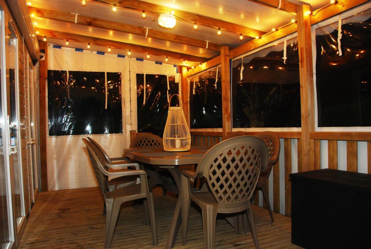 Mobilhome climatisé-2ch-terrasse chauffée-camping Les Charmettes Les Mathes Exterior foto